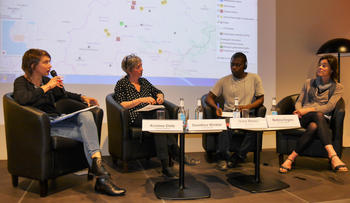 "Gold macht uns arm", Podium (v.links: Kristina Dietz, GLOCON; Dorothea Winkler, Schweizer Hilfswerk Fastenopfer; Ouiry Sanou, Jugendorganisation Organisation Démocratique de la Jeunesse du Burkina Faso (ODJ); Bettina Engels (GLOCON)